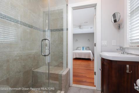 912 Ocean Avenue Mantoloking NJ 08738