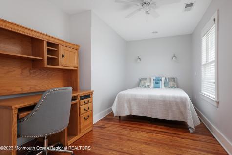 912 Ocean Avenue Mantoloking NJ 08738