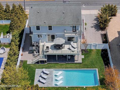 912 Ocean Avenue Mantoloking NJ 08738