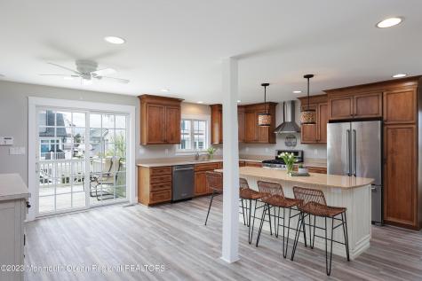 912 Ocean Avenue Mantoloking NJ 08738
