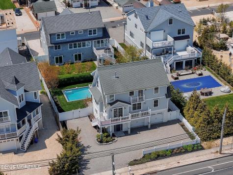 912 Ocean Avenue Mantoloking NJ 08738
