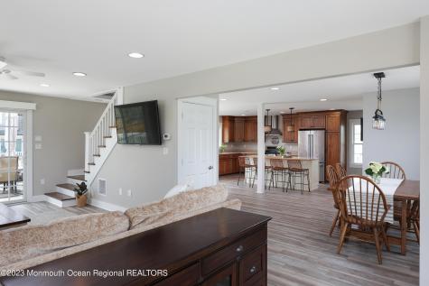 912 Ocean Avenue Mantoloking NJ 08738