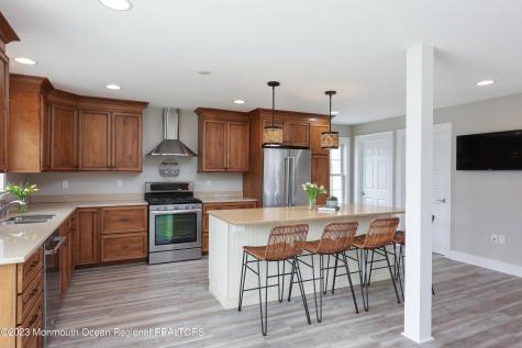 912 Ocean Avenue Mantoloking NJ 08738