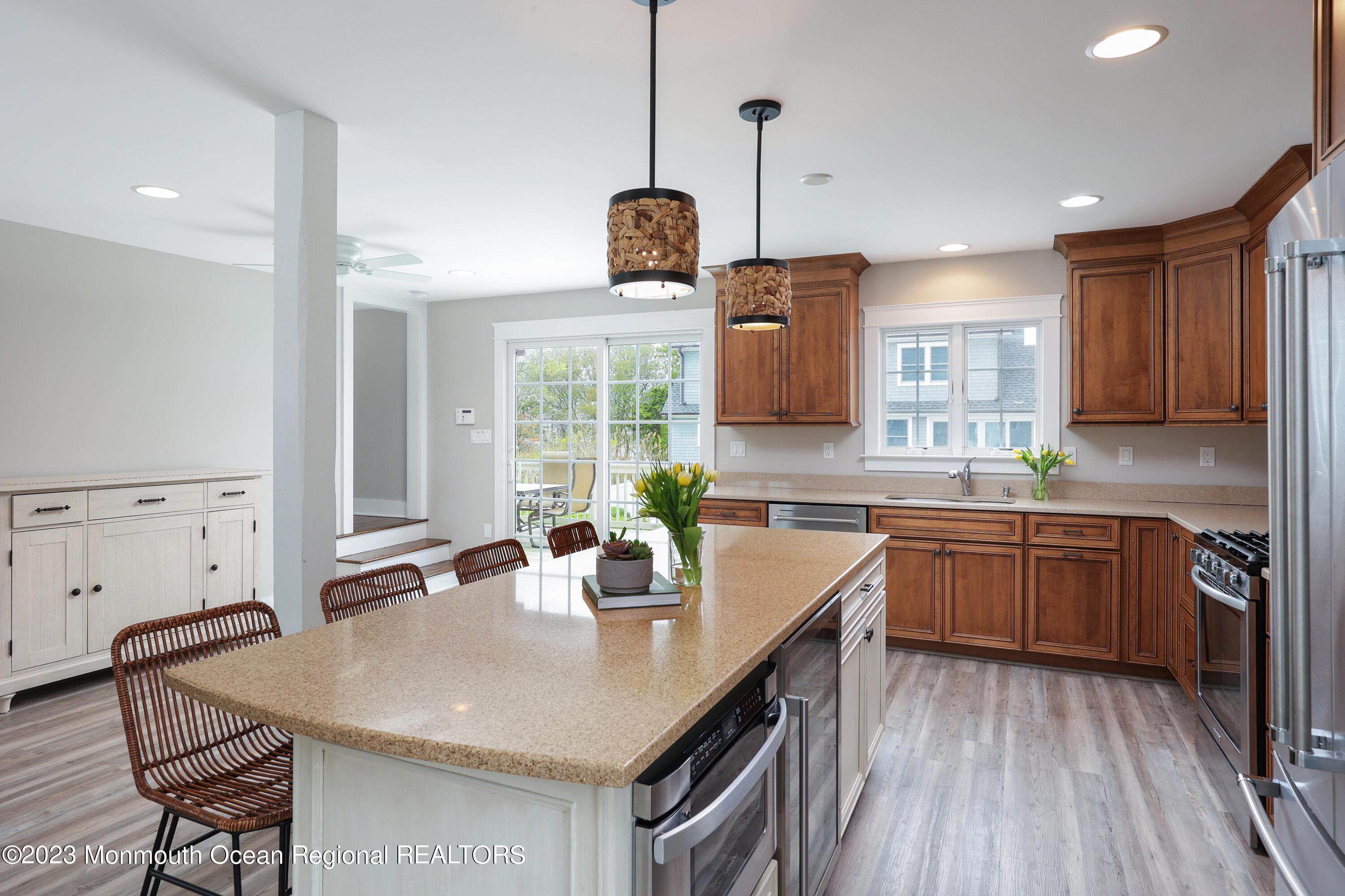912 Ocean Avenue Mantoloking NJ 08738
