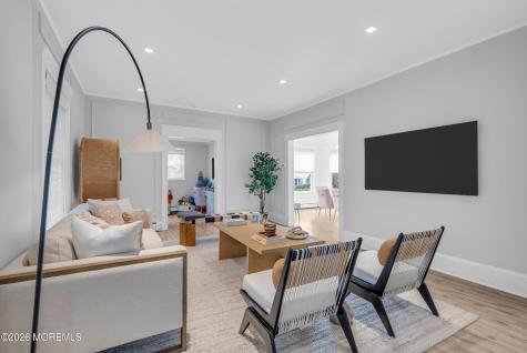 268 Roosevelt Avenue Oakhurst NJ 07755