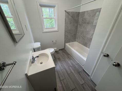 28 Spring Terrace Freehold NJ 07728