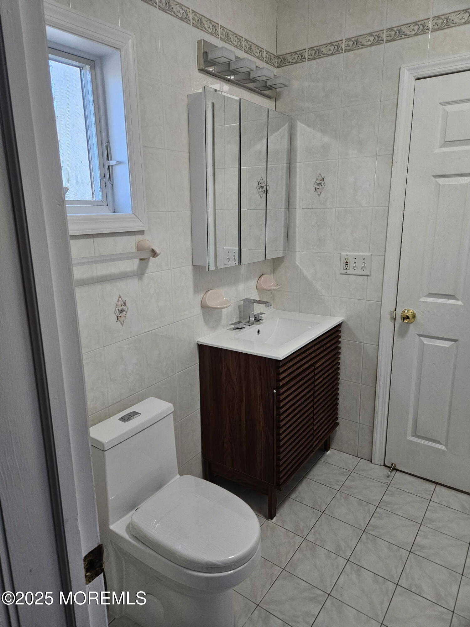 17 Lakeview Road Deal NJ 07723