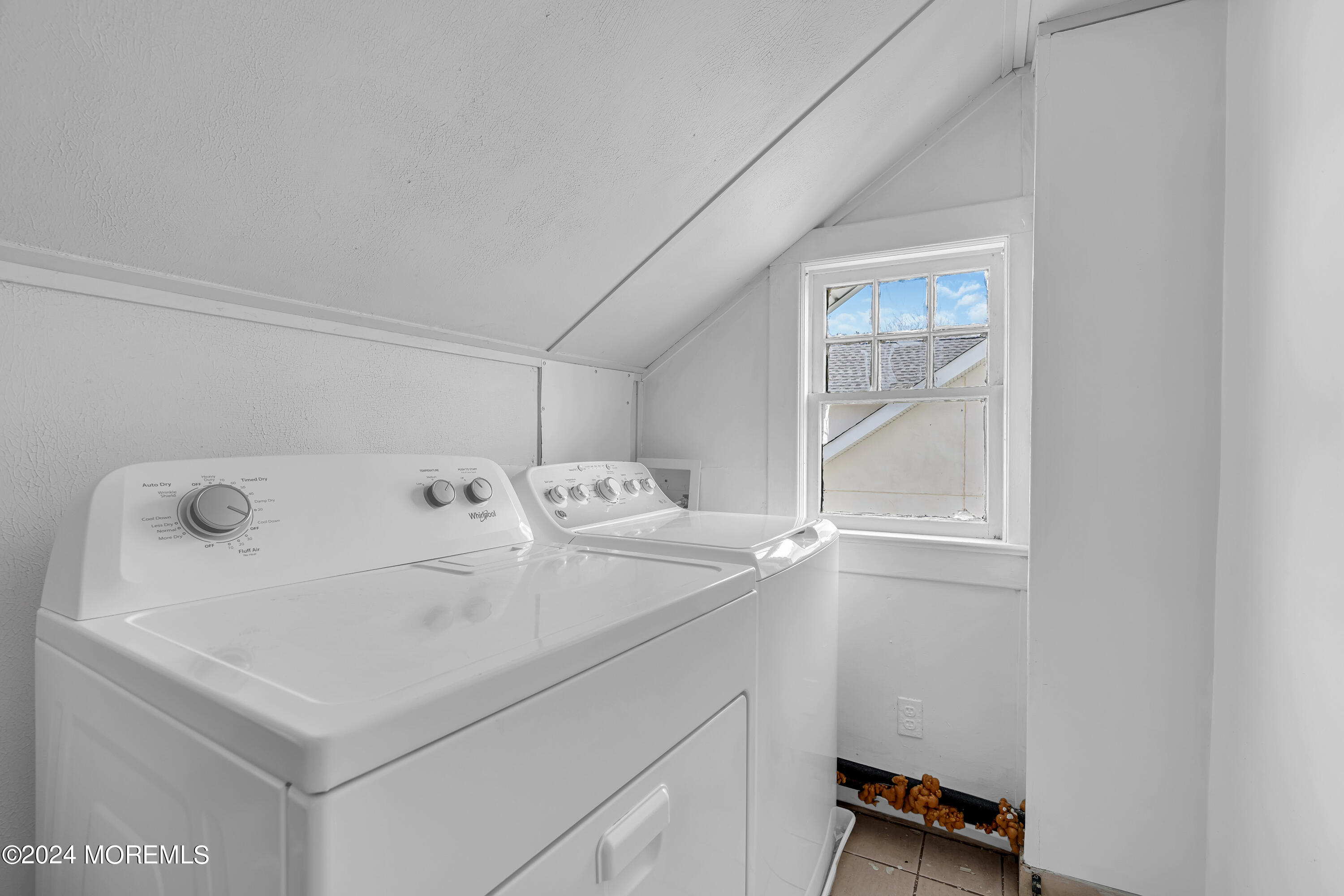 17 Lakeview Road Deal NJ 07723