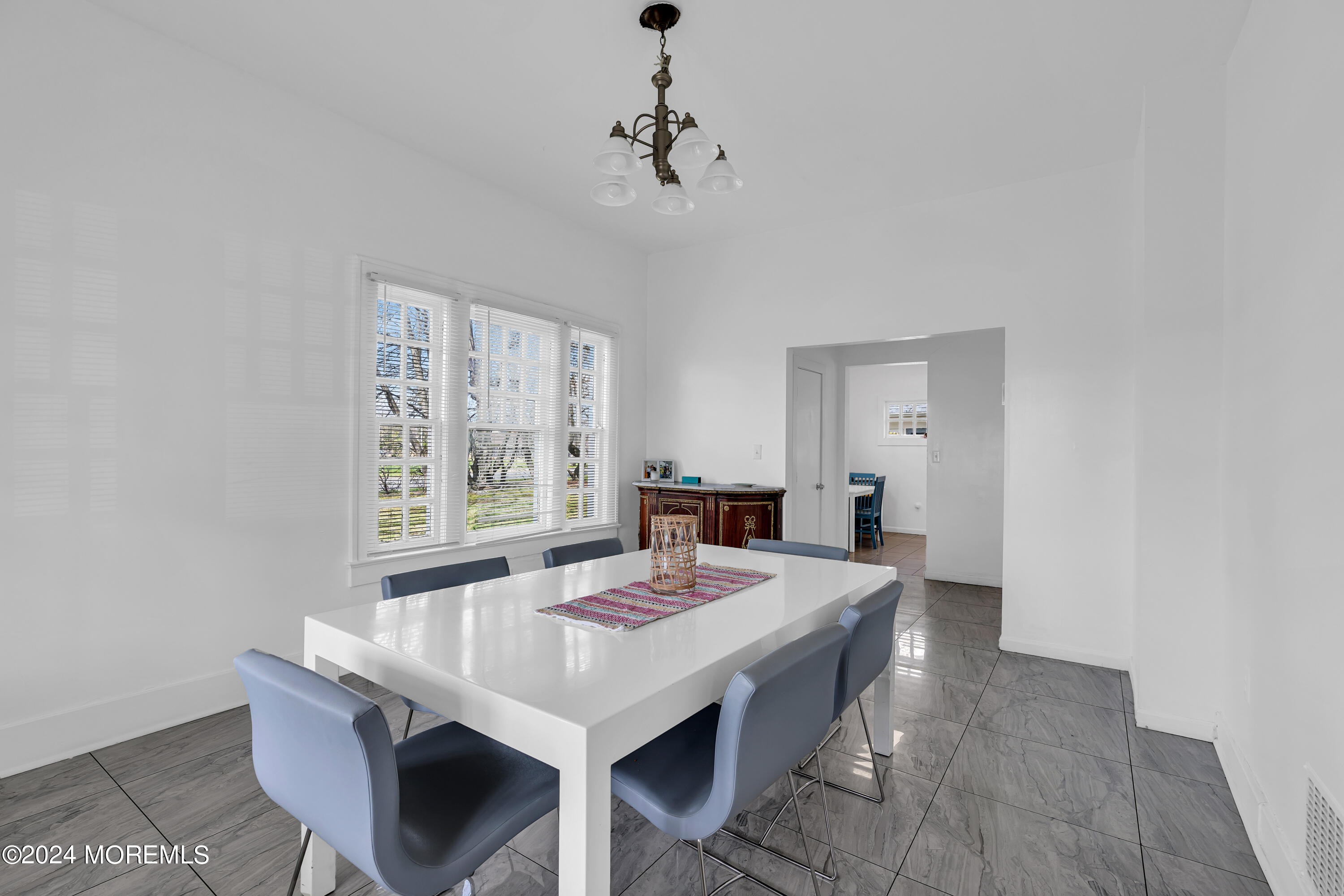 17 Lakeview Road Deal NJ 07723