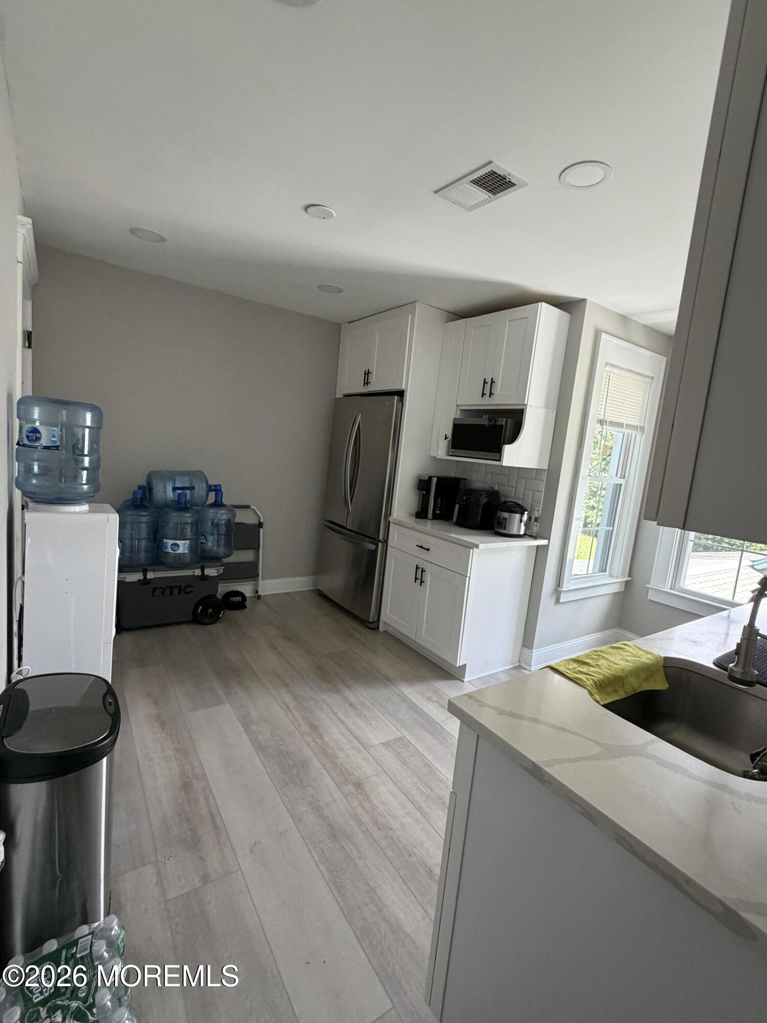 415 E 3rd Avenue Roselle NJ 07203