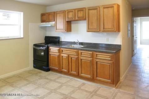 33 Vanderbilt Avenue Leonardo NJ 07737