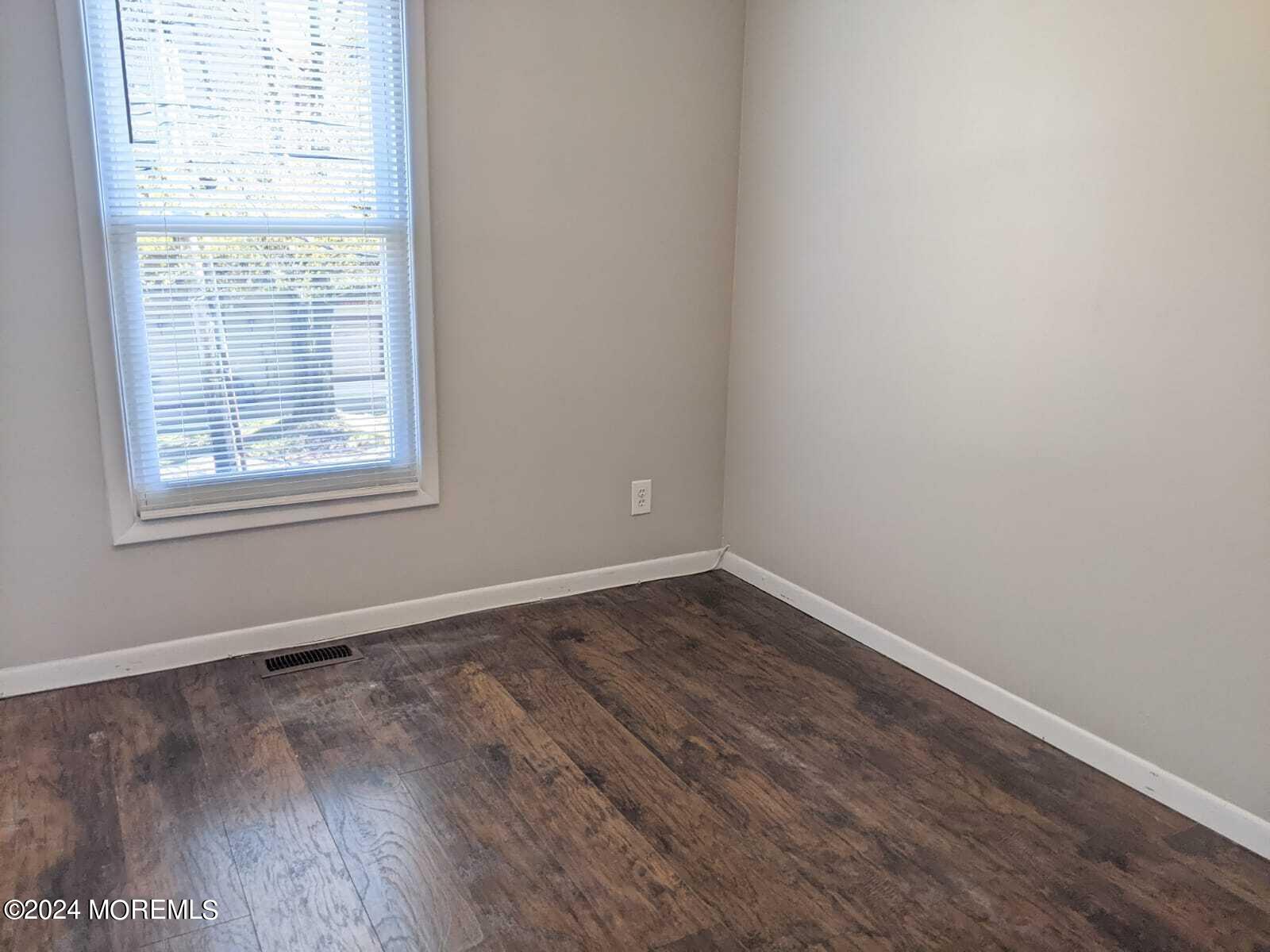 172 Main Street East Brunswick NJ 08816