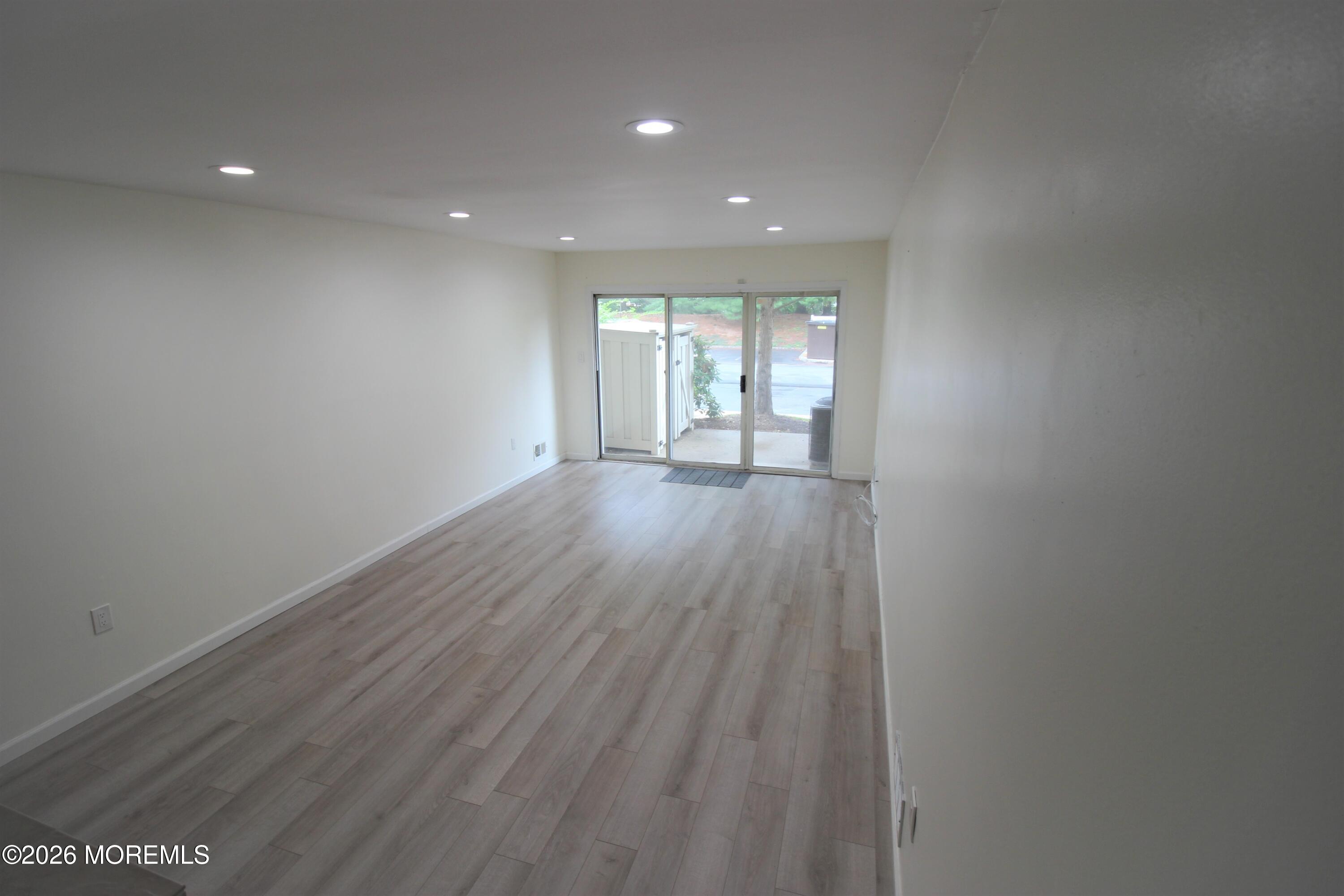 1059 Schmidt Lane North Brunswick NJ 08902