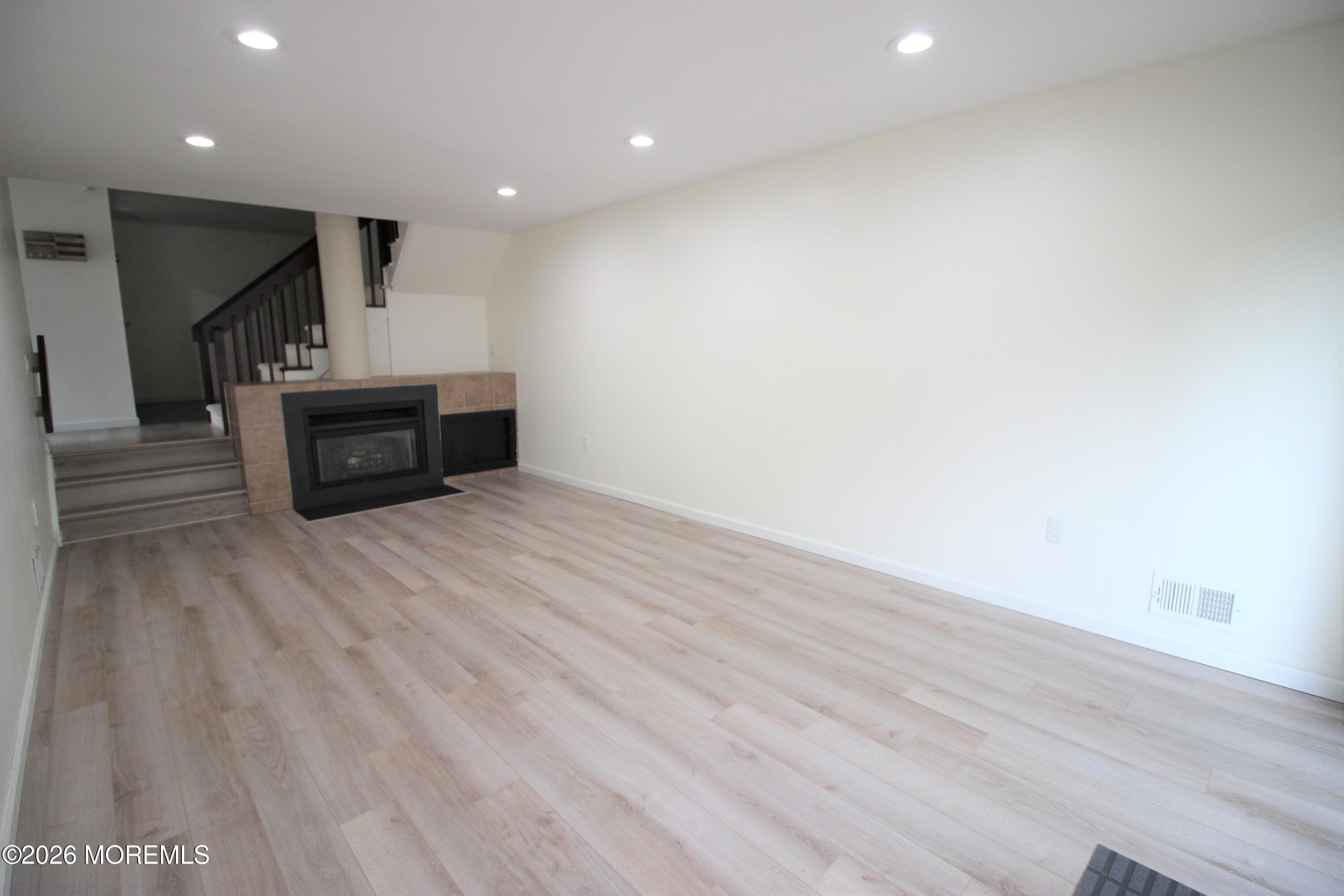 1059 Schmidt Lane North Brunswick NJ 08902