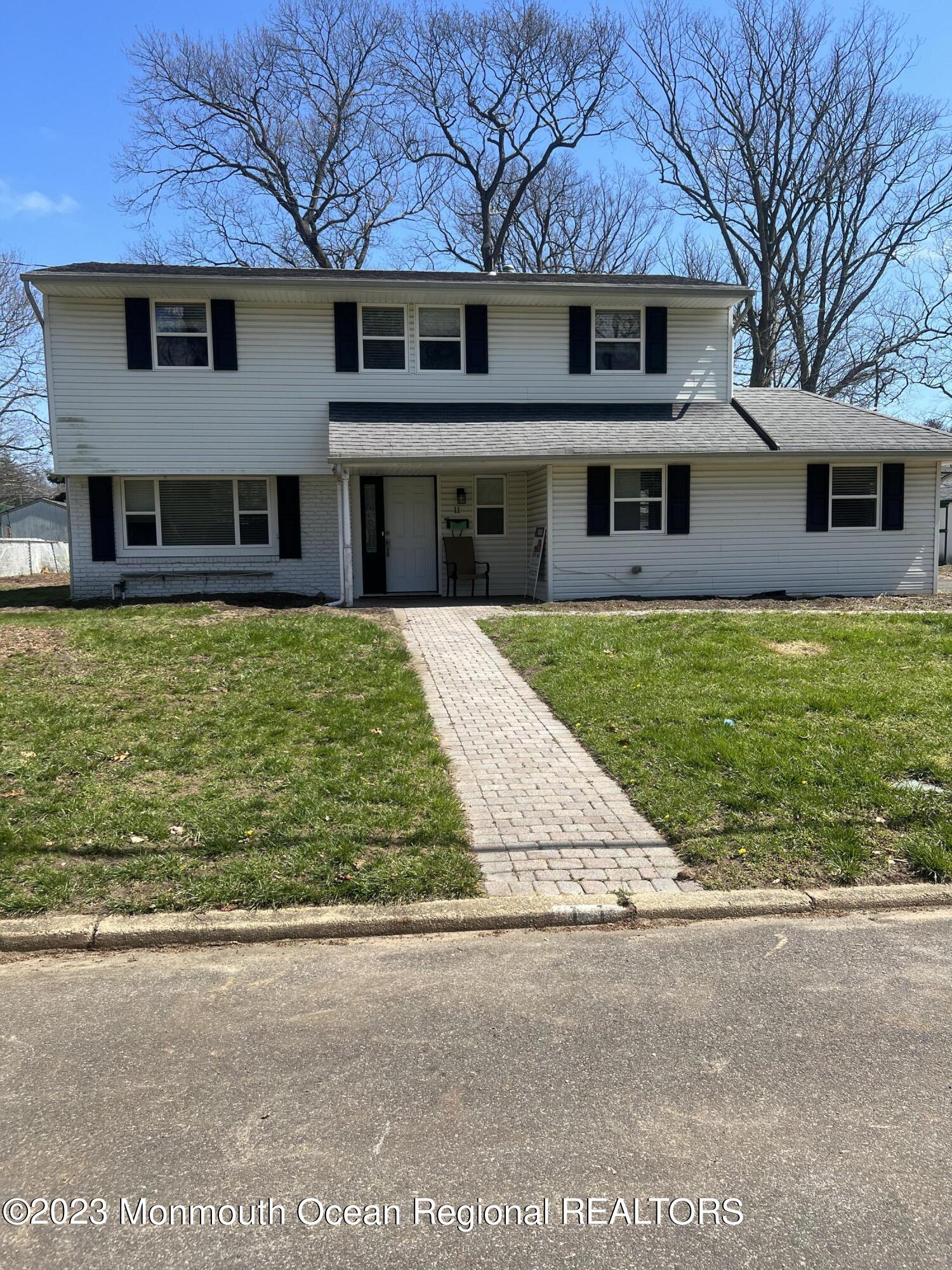 11 Barbara Lane Oakhurst NJ 07755
