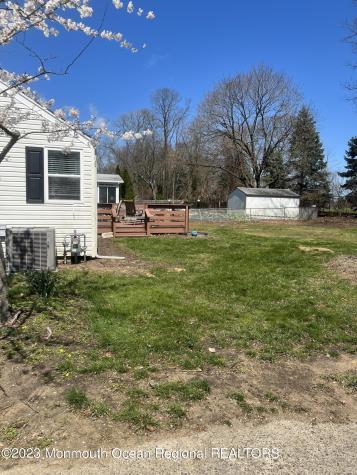 11 Barbara Lane Oakhurst NJ 07755