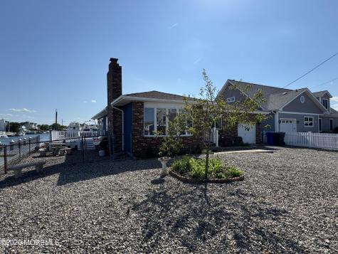 31 Navarra Drive Brick NJ 08723