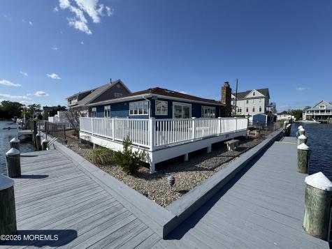 31 Navarra Drive Brick NJ 08723