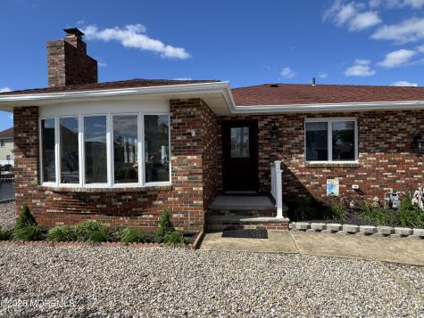 31 Navarra Drive Brick NJ 08723