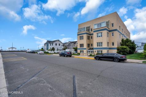 15 Garfield Avenue Avon-by-the-sea NJ 07717