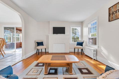 37 Highland Avenue Leonardo NJ 07737