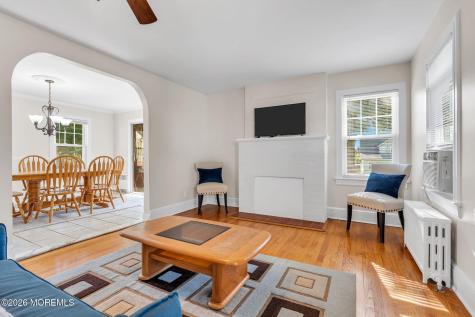 37 Highland Avenue Leonardo NJ 07737