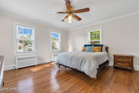37 Highland Avenue Leonardo NJ 07737