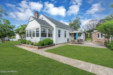 37 Highland Avenue Leonardo NJ 07737