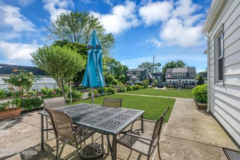 37 Highland Avenue Leonardo NJ 07737