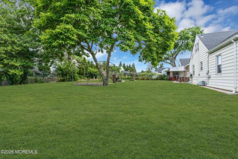 37 Highland Avenue Leonardo NJ 07737