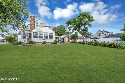 37 Highland Avenue Leonardo NJ 07737