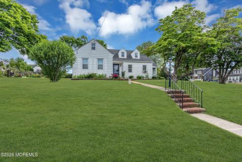 37 Highland Avenue Leonardo NJ 07737
