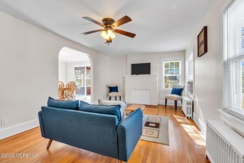 37 Highland Avenue Leonardo NJ 07737