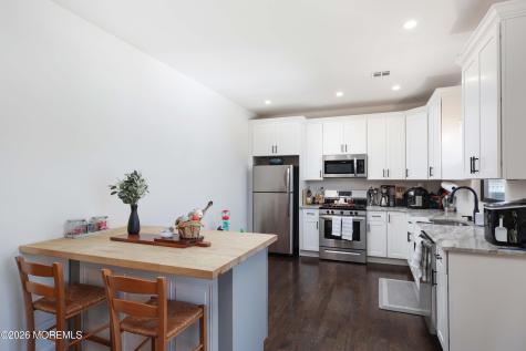 35 Alberta Avenue North Middletown NJ 07748