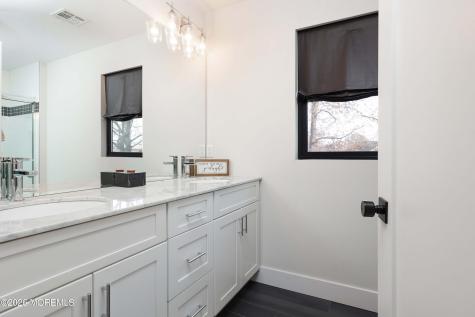 35 Alberta Avenue North Middletown NJ 07748