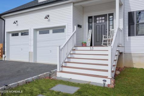 35 Alberta Avenue North Middletown NJ 07748