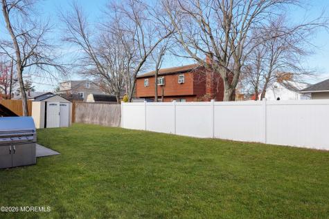 35 Alberta Avenue North Middletown NJ 07748