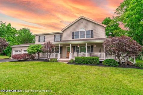 1 Kari Court Jackson NJ 08527
