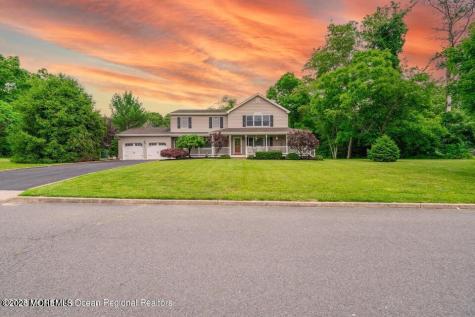 1 Kari Court Jackson NJ 08527