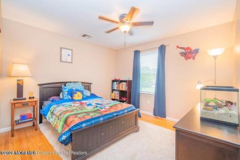 1 Kari Court Jackson NJ 08527