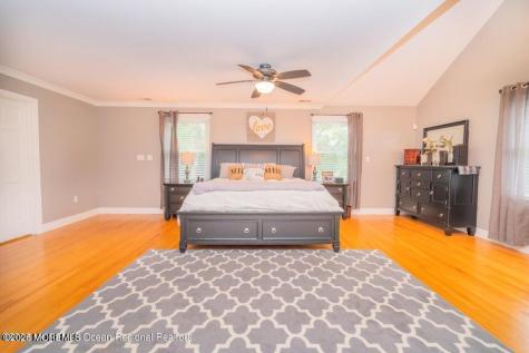 1 Kari Court Jackson NJ 08527
