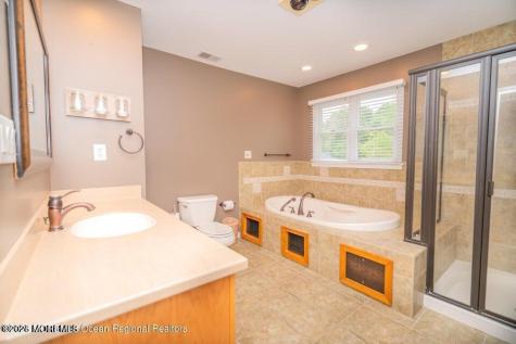 1 Kari Court Jackson NJ 08527