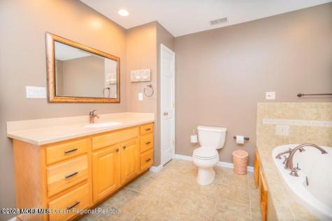 1 Kari Court Jackson NJ 08527