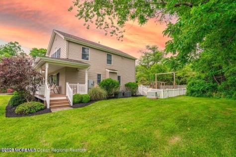 1 Kari Court Jackson NJ 08527