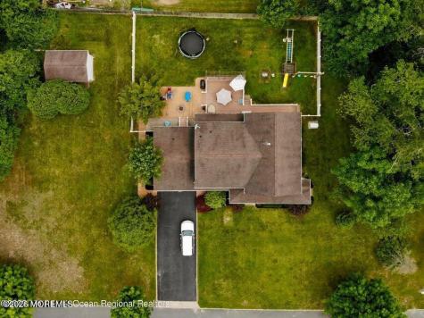 1 Kari Court Jackson NJ 08527