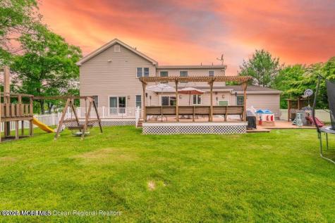 1 Kari Court Jackson NJ 08527
