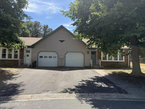 12 Juniper Lane Whiting NJ 08759