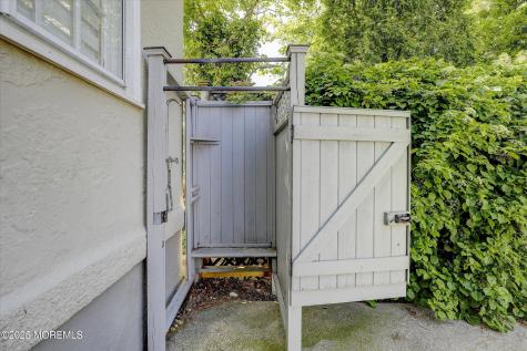 603 Laurel Avenue West Allenhurst NJ 07711