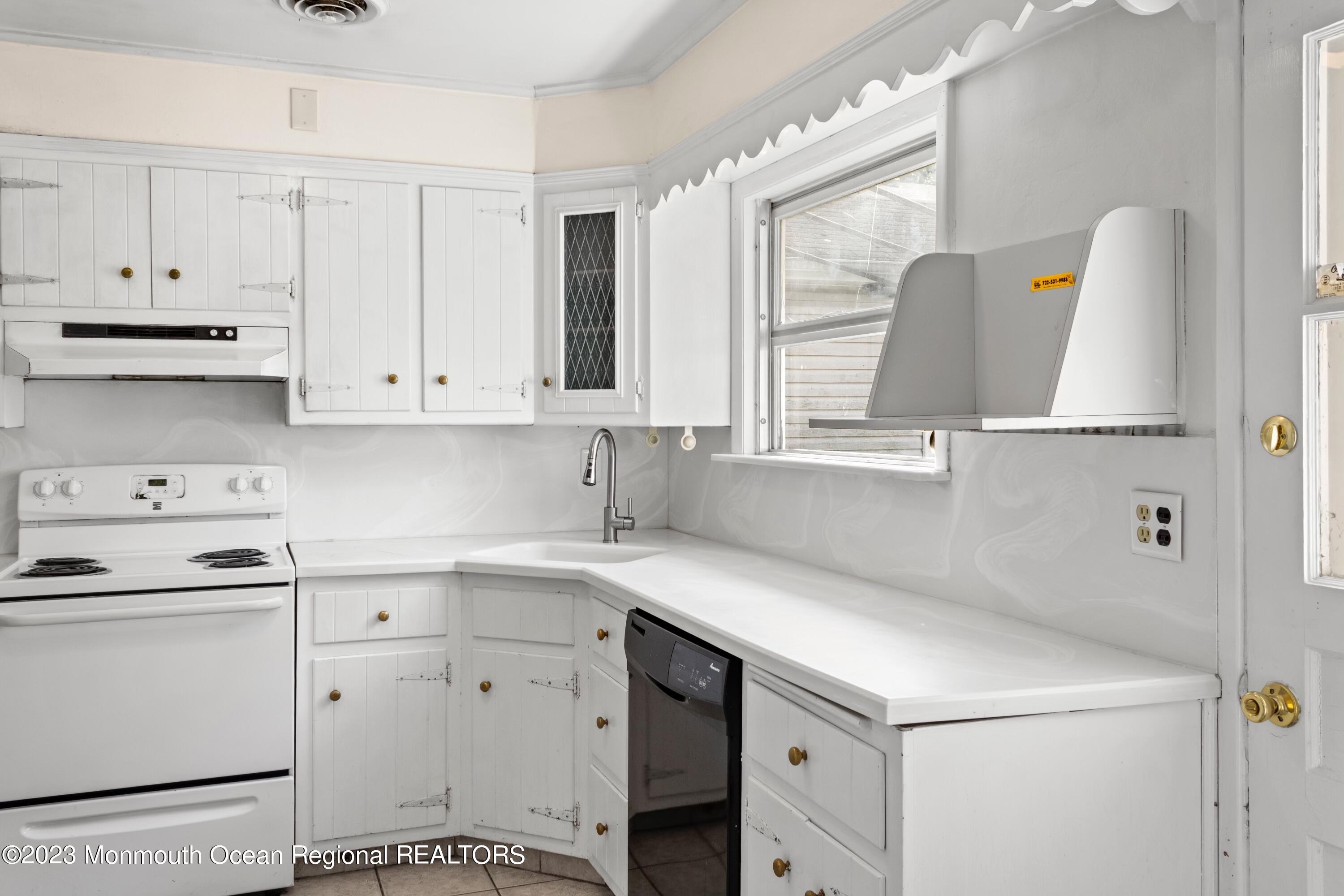 988 Woodgate Avenue Long Branch NJ 07740