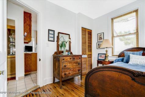 15 Riverview Road Monmouth Beach NJ 07750